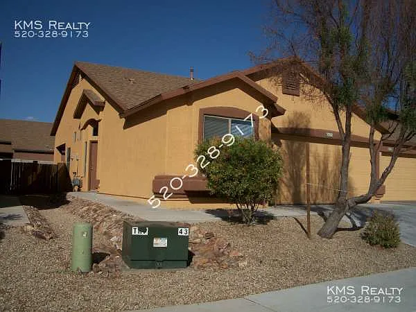 3 Bedroom 2 Bath- 6027 S Avenida Las Monjas- Owner /Agent — Photo 2