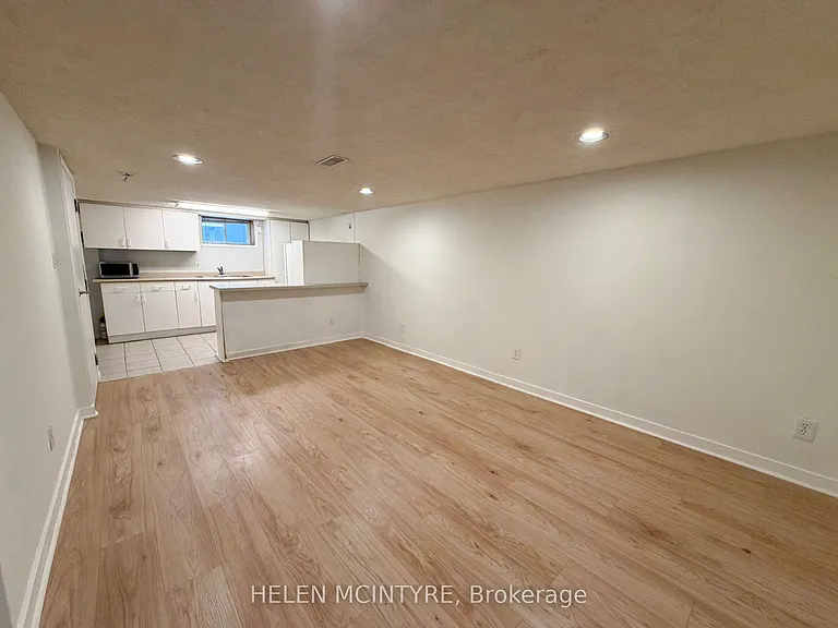 34 Dunning Cres — Photo 19