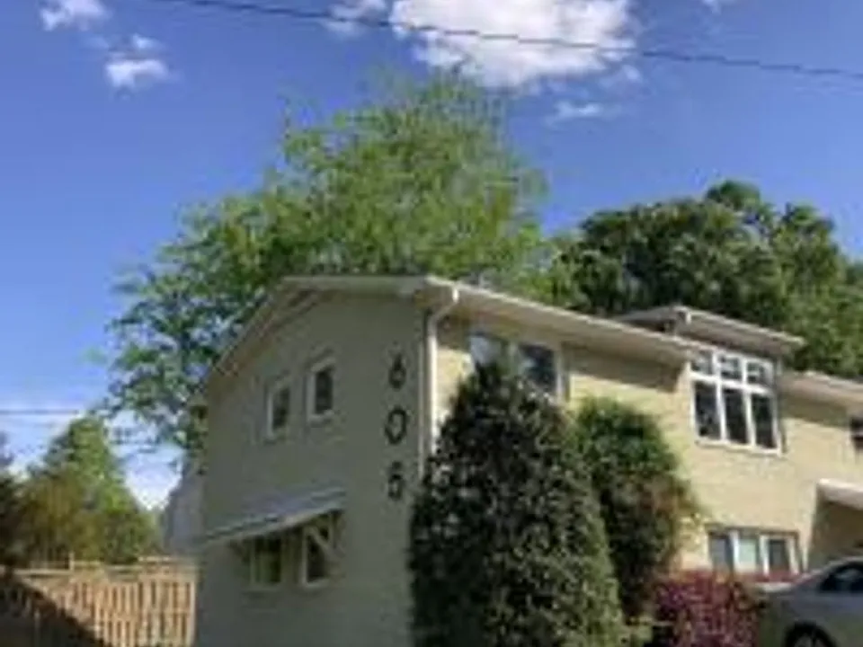 605 N Greensboro St
