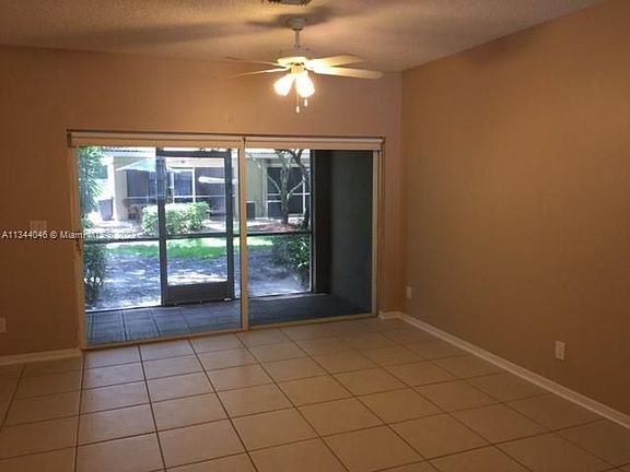 4th image of 376 SW 122nd Ave #376