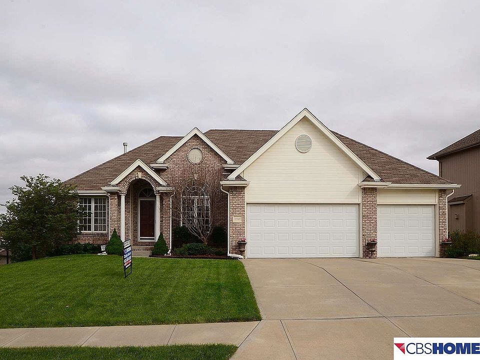1st image of 17246 Windsor Dr
