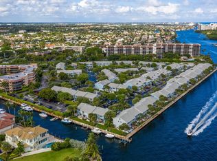 1050 Jeffery St, Boca Raton, FL 33487