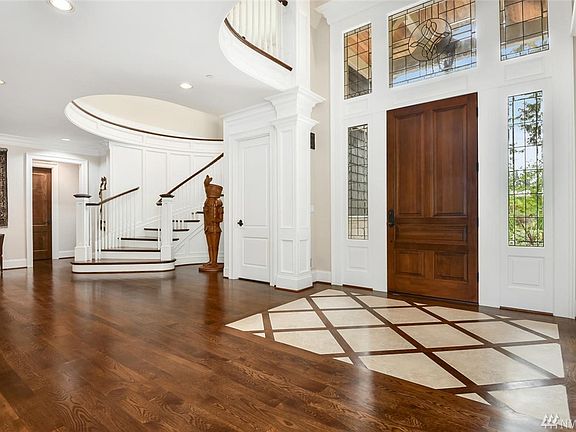 2nd image of 2039 79th Ave NE