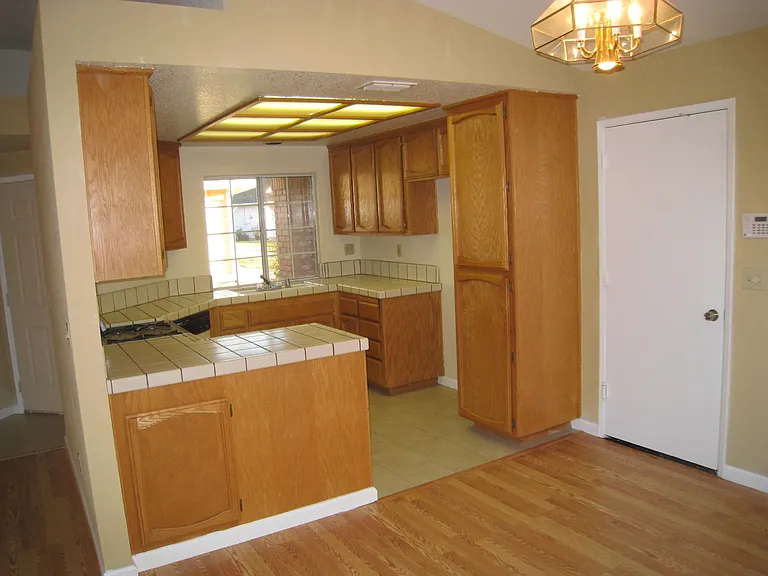9239 Wenlock Ct — Photo 6