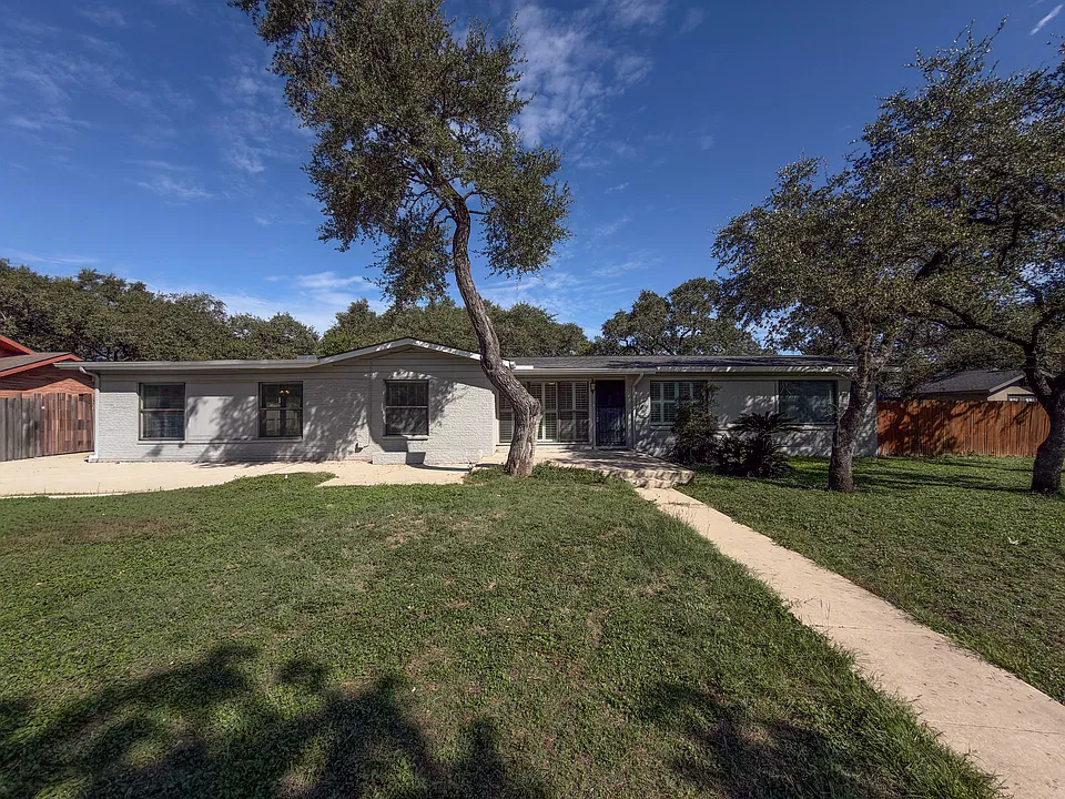 337 Skyforest Dr