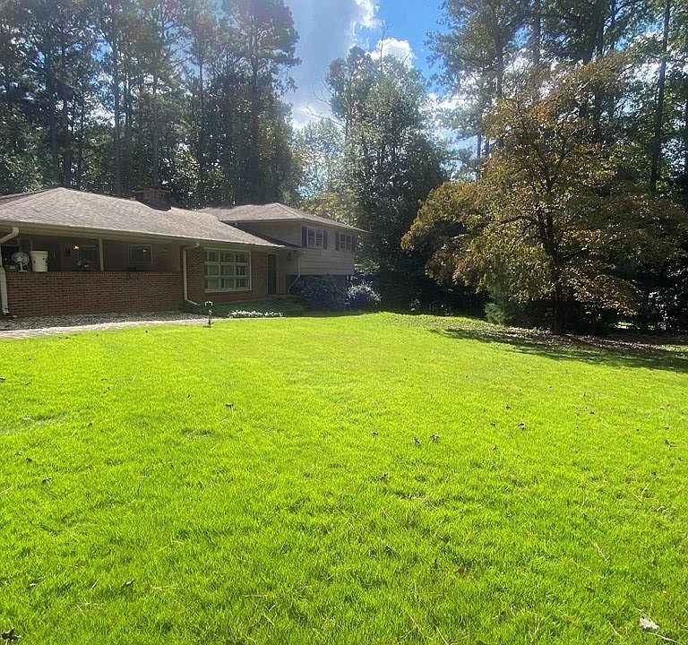 2nd image of 243 N Lakeshore Dr