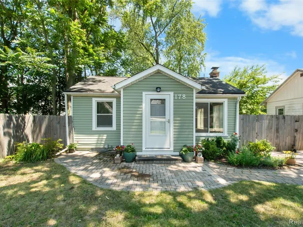 178 Lamay Ave, Ypsilanti, MI 48198