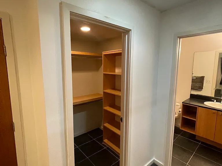 1032 Spencer St #A — Photo 8