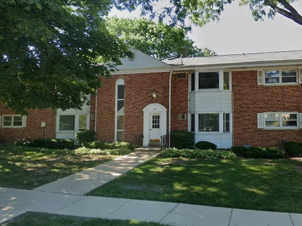527 W Eastman St APT 1C, Arlington Heights, IL 60005