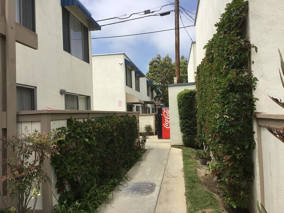 1st image of 1965 Pomona Ave #22
