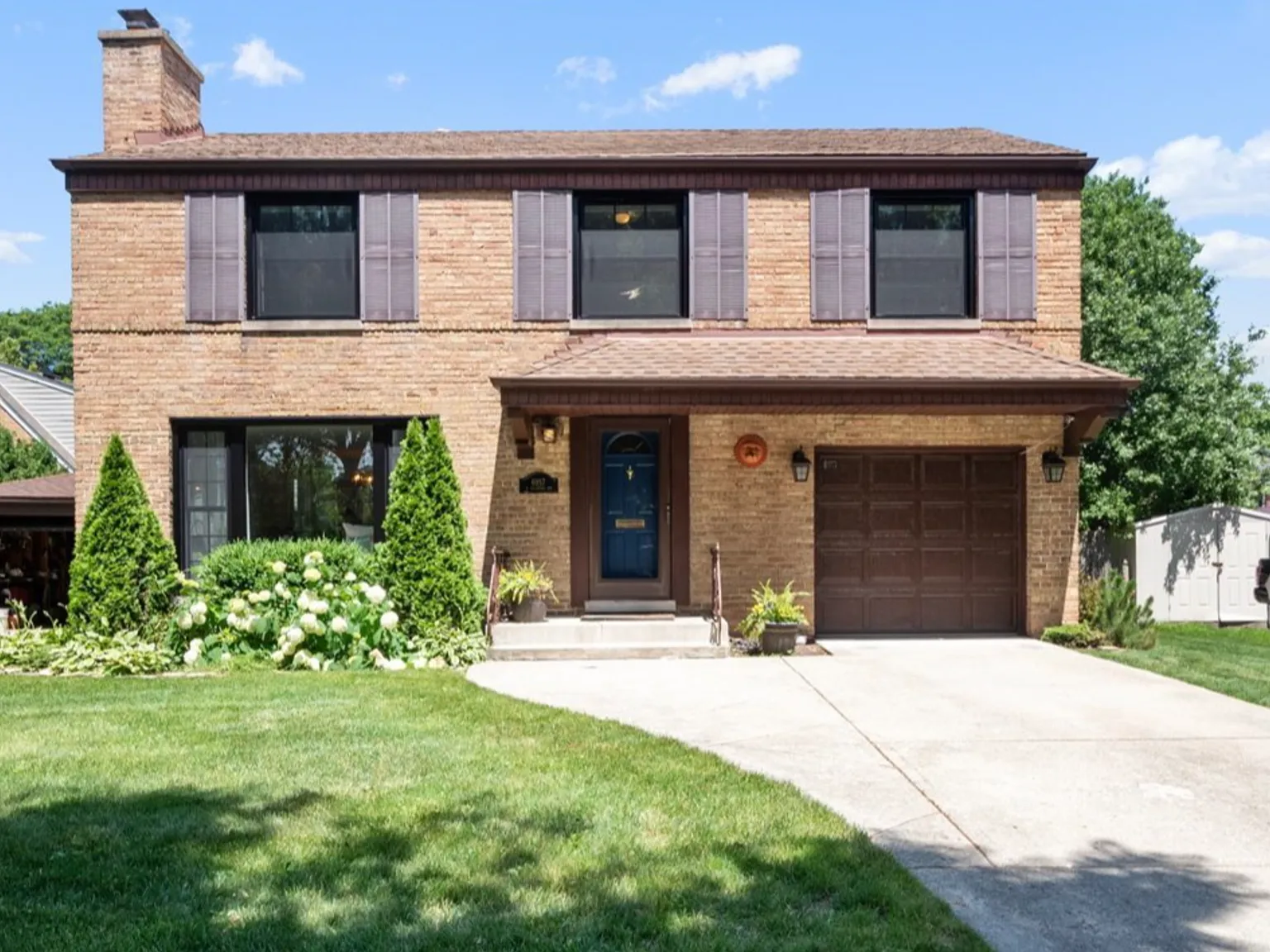 4 bed, 1.5 bath, 1850 sqft, $3,500 — Photo 1