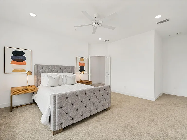 5609 Woodlands Dr — Photo 17