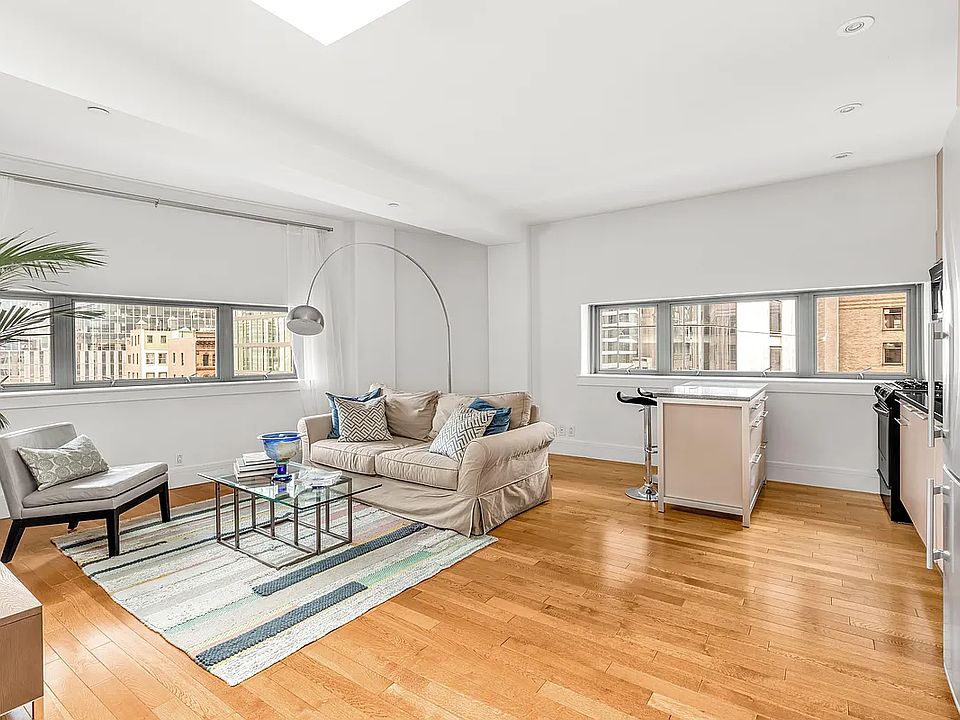 1st image of 120 Greenwich St #Penthouse 22