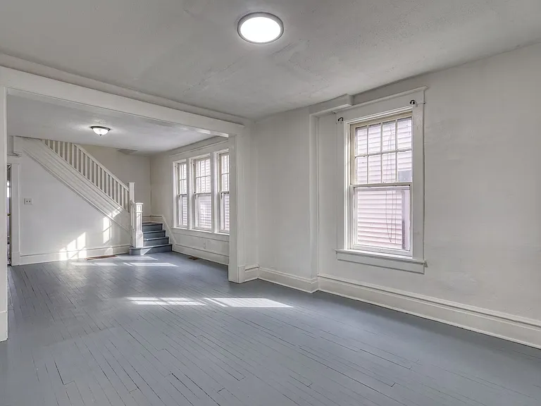 339 Emerald St — Photo 4