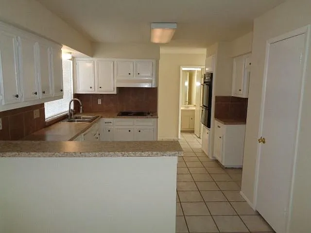 15426 Swan Creek Dr — Photo 18