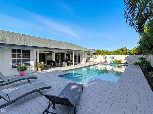 1310 SW 19th Ln, Cape Coral, FL 33991