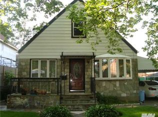 15841 73rd Ave, Fresh Meadows, NY