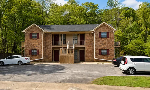 137 Angela Dr #B Photo 1