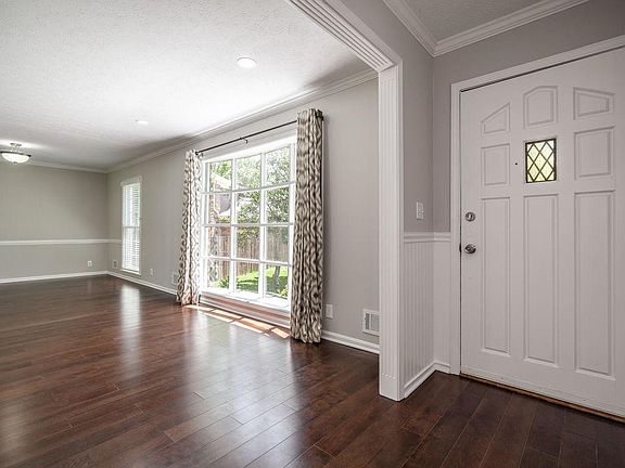 5th image of 501 Penny Cir