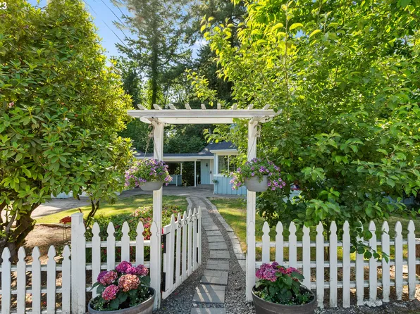 8625 SW 10th Ave, Portland, OR 97219