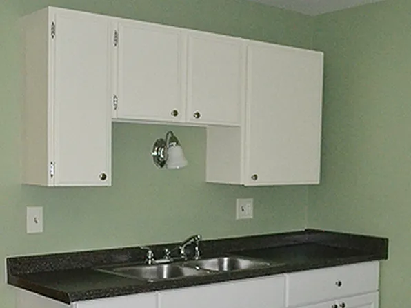 96-98 Palm, 96-98 Palm St APT 4, Bangor, ME 04401