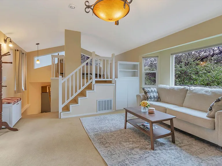 16101 Matilija Dr — Photo 9