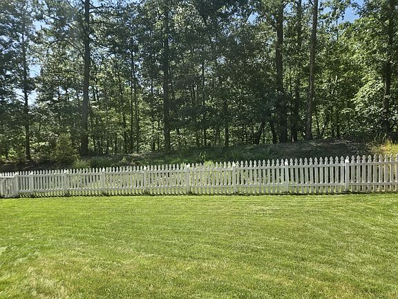 5th image of 4314 Faircrest Ln
