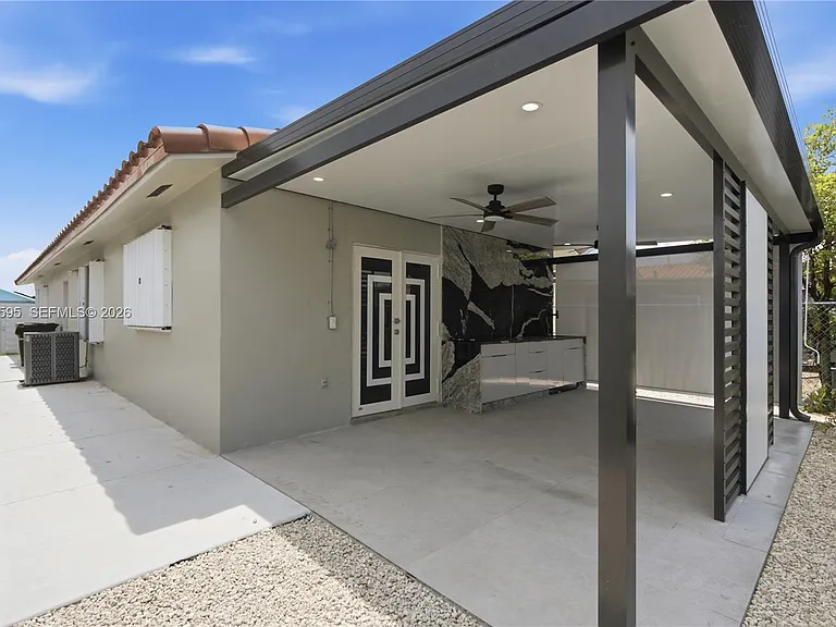 4250 W 10th Ave — Photo 18