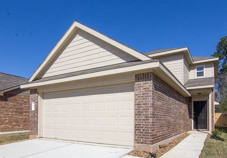436 Upper Creek Dr — Photo 3