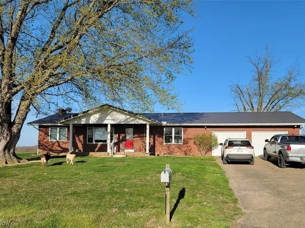 1852 S McCoy Ridge Rd, Stockport, OH 43787