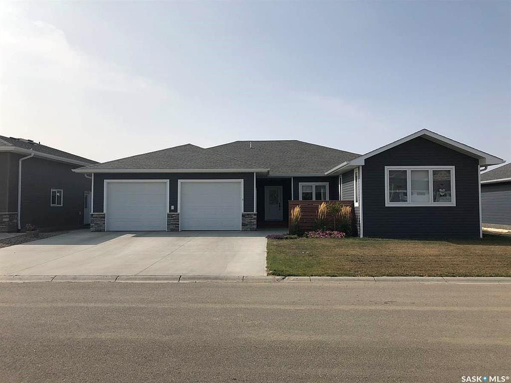 9 Warren STREET S, Redvers, SK S0C 2H0 MLS SK951744 Zillow
