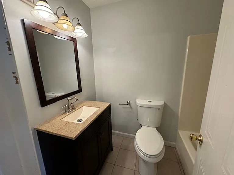 885 Park Pl NE — Photo 9