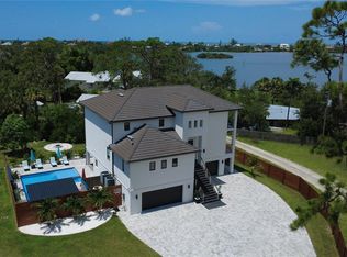 327 Roberts Rd, Nokomis, FL 34275