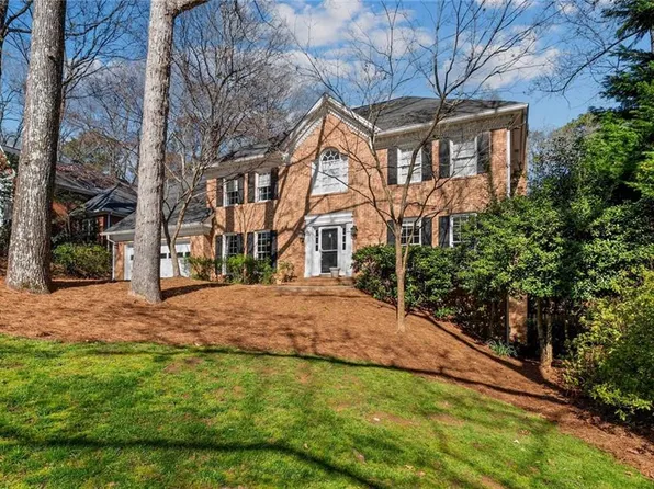 2380 Kimbrough Ct, Sandy Springs, GA 30350