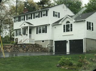 2 Twinbrook Cir, Andover, MA 01810