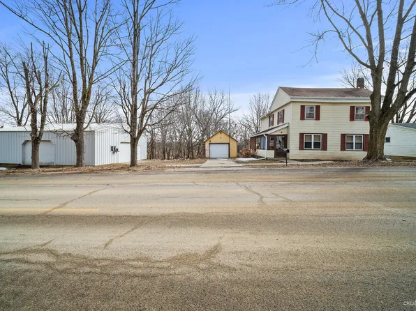 9087 N Main St, Leaf River, IL 61047