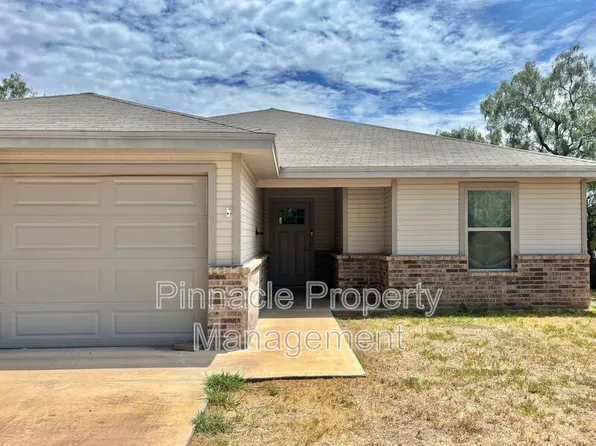 908 N Garfield St, San Angelo, TX 76901