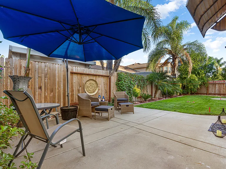 5660 John Runge St — Photo 10