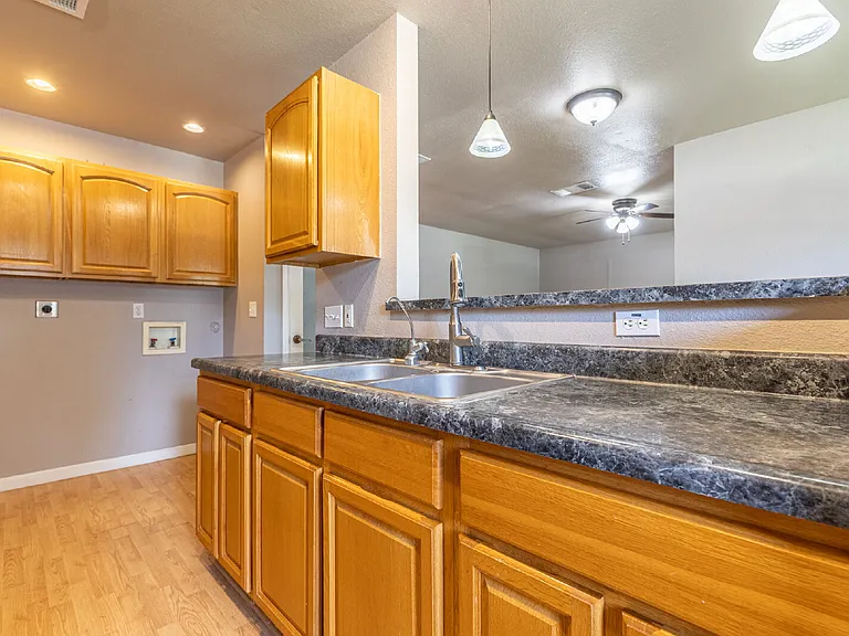 3727 Aragon Dr — Photo 12