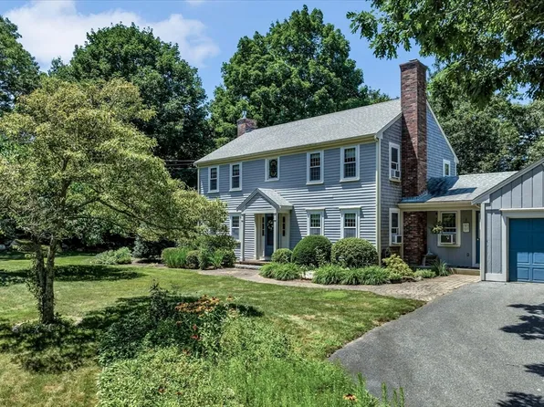 968 Oak St, Barnstable, MA 02630