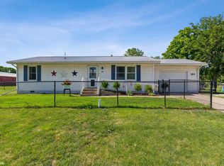 404 E Garfield St, Mount Pleasant, IA 52641