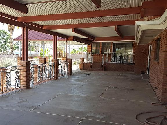 5th image of 300 E Desert Rose Dr