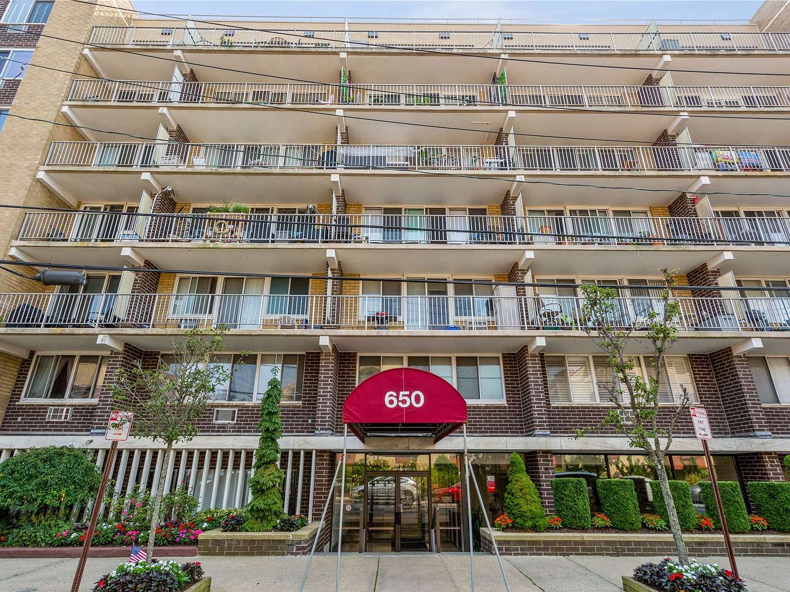 long beach ny hotel with balcony