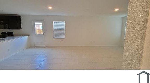 2nd image of 3476 Mildren Bnd