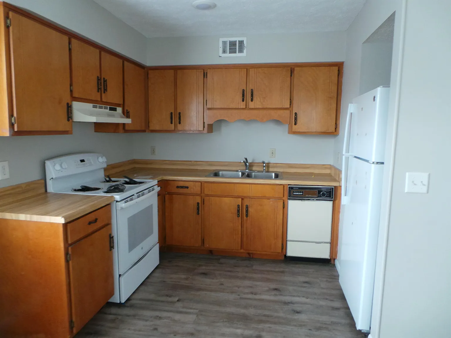 Berthe Ave 719 Unit #13 - 248 — Photo 1