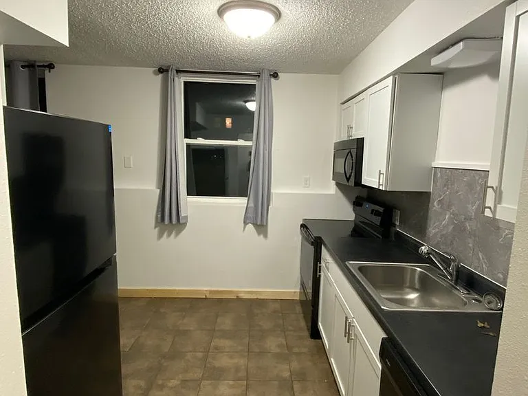 403 Melody Ln — Photo 3