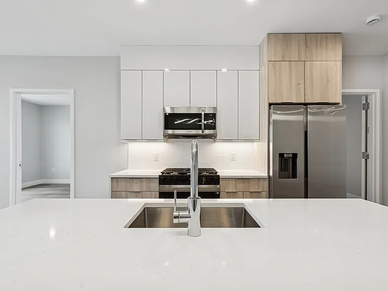 6810 Polk St — Photo 28