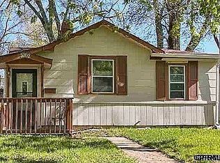5162 Pierce St, Omaha, NE 68106