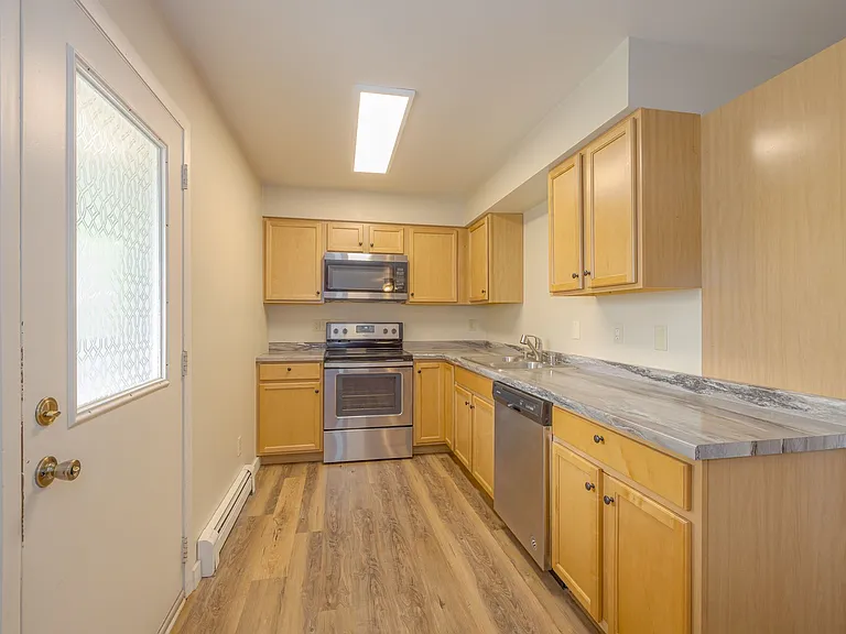 836 Vine Ave — Photo 1