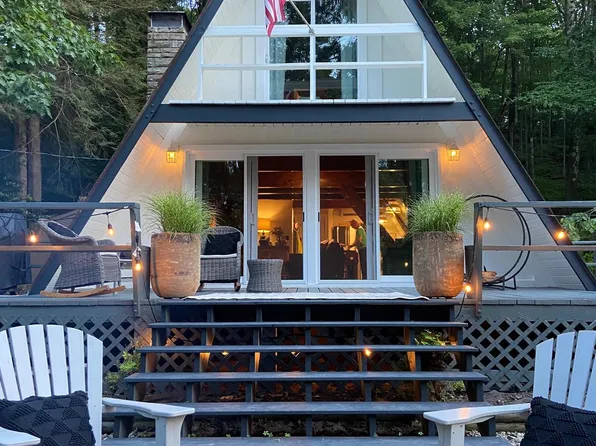 300 Santa Fe Trl, Oakland, MD 21550